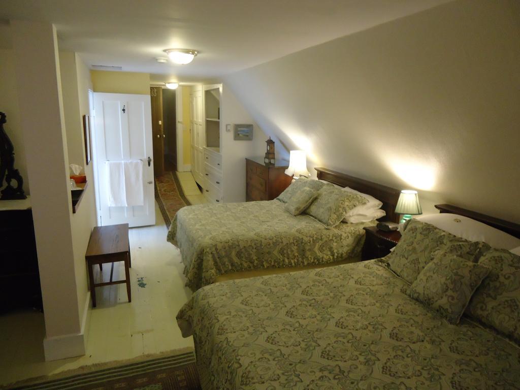 Governor'S Mansion Inn Miramichi Zimmer foto