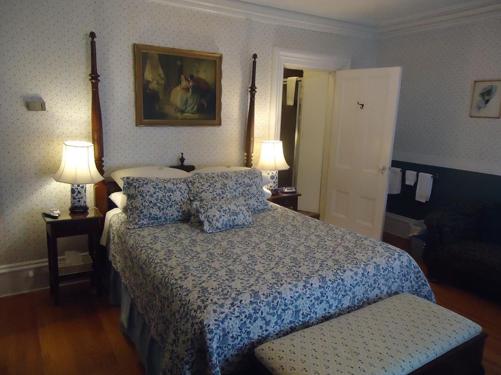 Governor'S Mansion Inn Miramichi Zimmer foto
