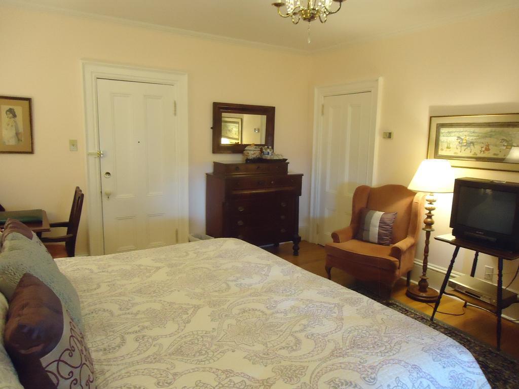 Governor'S Mansion Inn Miramichi Zimmer foto